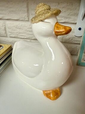 Duck ceramic